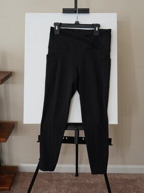 Athleta Salutation Stash 7/8 Leggings High Rise Mesh Crossover Black